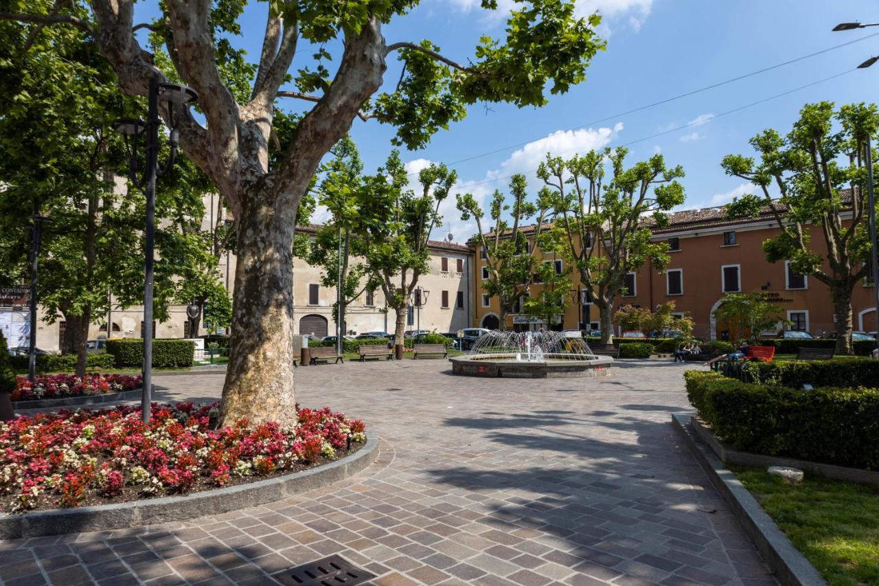 Lapiccolina Apartment เดเซนซาโนเดลการ์ดา ภายนอก รูปภาพ